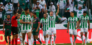 Fluminense cede virada nos minutos finais e perde para o Juventude no Brasileirão