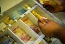 Brasileiros ainda não sacaram R$ 8,56 bi de valores a receber