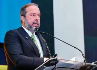 Enel tem 3 dias para restabelecer energia em São Paulo
