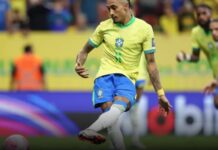 Com golaços e pênaltis, Brasil goleia Peru e afasta crise