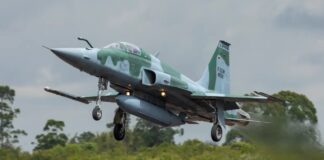 Caça da FAB cai durante voo de treinamento no Rio Grande do Norte
