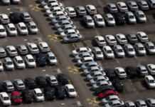 Produção e venda de veículos no Brasil crescem em outubro, diz Anfavea