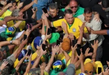 Bolsonaro lidera manifestação com o lema “Justiça já” em São Paulo