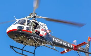 Acidente entre caminhões deixa vítima presa nas ferragens e causa congestionamento na Rodovia dos Bandeirantes, em Jundiaí