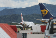 Tragédia em aeroporto na Itália: homem morre ao ser sugado por motor de avião em Bérgamo