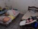 Sete idosos e uma jovem são resgatados de abrigo clandestino em condições insalubres em Guaianases