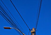 Iluminação de quadra e parquinho no Jardim Corcovado transforma realidade de moradores em Campo Limpo Paulista