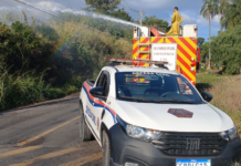 Bombeiros combatem incêndio em vegetação na Estrada Duílio Sai, em Itupeva