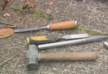 A Guarda Municipal prendeu dois homens suspeitos de furtar as peças de um carro, por volta das 9h desta sexta-feira (18), no Jardim Florida, em Jundiaí (SP).