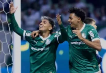 Palmeiras vence o Grêmio com gol relâmpago e encosta no líder Cruzeiro