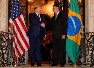 “Deixem Bolsonaro em paz”, diz Trump ao criticar ação contra ex-presidente