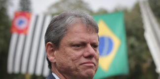 Governo de SP lança programa de crédito de até R$ 300 mil para policiais comprarem casa própria