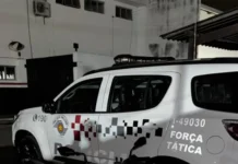 Homem agride companheira, tenta fugir e é preso pela Força Tática com moto furtada em Campo Limpo Paulista