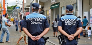 GCM de Jarinu age rápido e prende dupla por furto em loja de semijoias no Centro