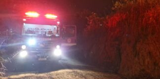 Mais um incêndio atinge área de vegetação no bairro Botujuru