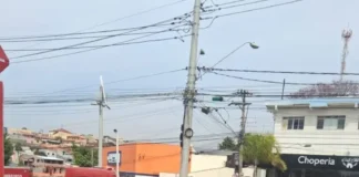 Colisão entre motocicletas mobiliza Bombeiros e Polícia na Avenida Fernão Dias, em Várzea Paulista