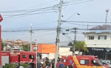 Colisão entre motocicletas mobiliza Bombeiros e Polícia na Avenida Fernão Dias, em Várzea Paulista