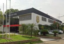 Policial penal é preso suspeito de quebrar copo no rosto da companheira após discussão em bar