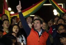Paz e Tuto derrotam esquerda na Bolívia e disputarão 2° turno