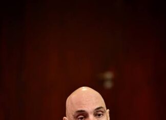 “Não existe possibilidade de recuar nem um milímetro”, diz Moraes ao Washington Post