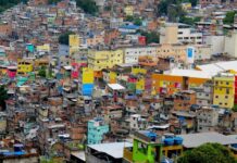 Brasil lidera América Latina em população sob domínio de facções: 26% vivem nessas áreas