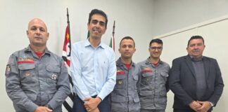 Prefeito Adeildo Nogueira se reúne com Corpo de Bombeiros para discutir melhorias em Campo Limpo Paulista