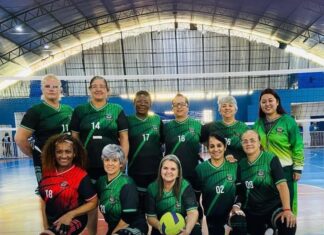 Vôlei Adaptado 60+ conquista medalha de prata no JATIJAN