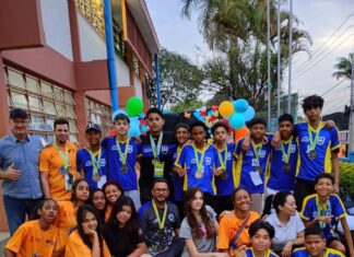 Alunos da Escola Rezende conquistam título estadual nos Jogos Escolares de São Paulo