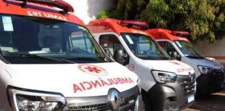 Veículo cai no Rio Jundiaí em Várzea Paulista; motorista é resgatado com ferimentos leves