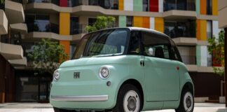 Fiat Topolino chega ao Brasil como microcarro elétrico, mas só pode rodar em vias privadas