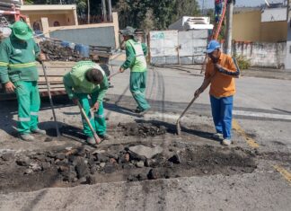 Equipe de Serviços Urbanos realiza obra de canaleta no bairro Santa Catarina, em Campo Limpo Paulista
