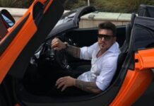 Ex-piloto de Fórmula 1 Tarso Marques é preso em São Paulo dirigindo Lamborghini com queixa de apropriação indébita