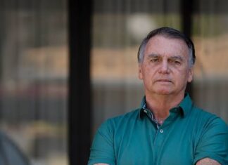 Laudo de Bolsonaro aponta câncer de pele em lesões retiradas
