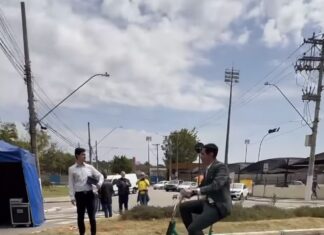 Prefeito do povo: Adeildo Nogueira participa do desfile de 7 de setembro e passeia pela avenida adherbal