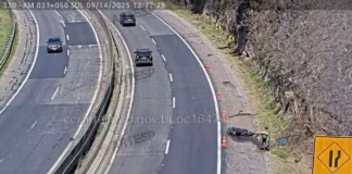 Motociclista morre após bater em placa de sinalização na Rodovia Anhanguera em Cajamar