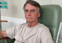 Bolsonaro é diagnosticado com anemia e pneumonia após passar por exames, diz boletim